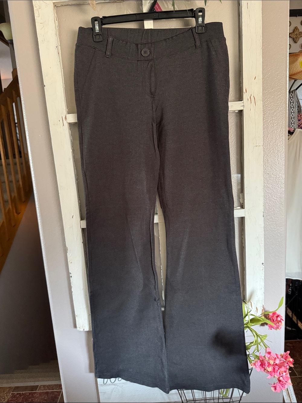 BETABRAND women’s ponte yoga dress pants in charcoal gray. Like new!